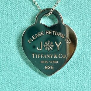 Tiffany & Co limited edition JOY holiday heart necklace 16”  925